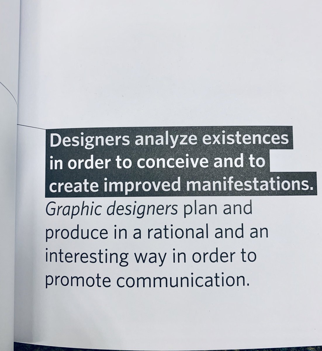 Lory_ArtDesign's tweet photo. From the book About Design by Gordon Salchow. Had a few minutes in Barnes and Noble to read the first chapter. #graphicdesign #aboutdesign https://t.co/OzCTHYcZzH