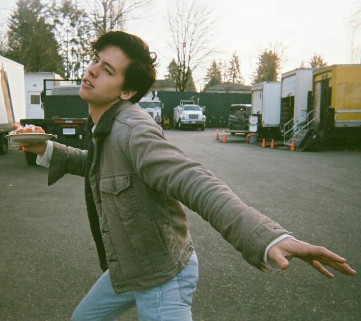 I do #openfollow for western rps. Please retweet.