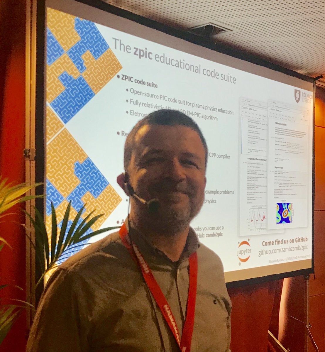 luis_os's tweet photo. .@golp_ipfn @istecnico #eppteam at #spie2019 with 4 invited talks: extreme plasmas, exascale computing, beam-beam physics and strong field QED, positron/gamma rays with intense lasers #inpairs @ERC_Research by Thomas G, Marija V, Ricardo F, and @luis_os https://t.co/Jn85ZIm8CG