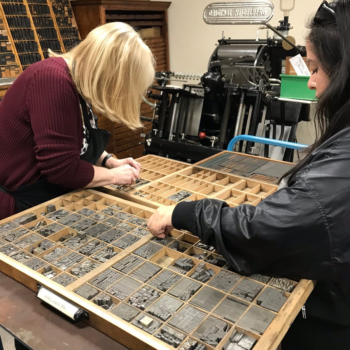 HowardIronWorks's tweet photo. Dingbats, dingbats and more #dingbats to sort @HowardIronWorks. #letterpress #metaltype #typecase #typedrawer #composingroom #icons https://t.co/aMysBd5csa