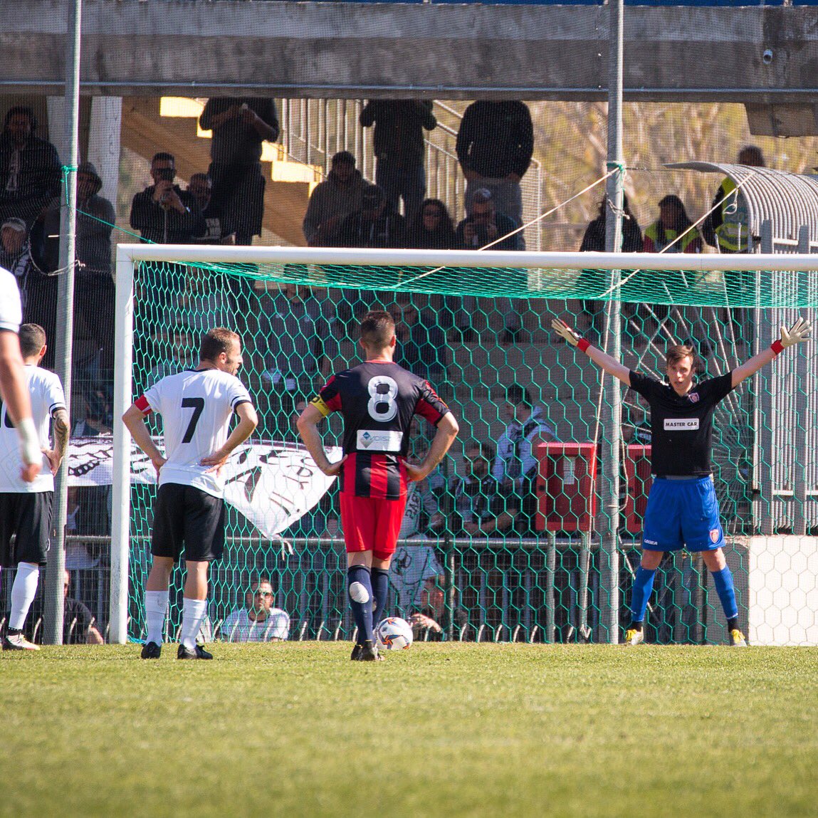 sscampobasso's tweet photo. ⚽️ Non aver paura di PARARE un calcio di rigore!
#MondayMotivation
#CAMCES #campobassocalcio #campobasso #SerieD #finoal90 #lnd #forzalupi #molise #comeonwolves https://t.co/UtsWf0hcCK