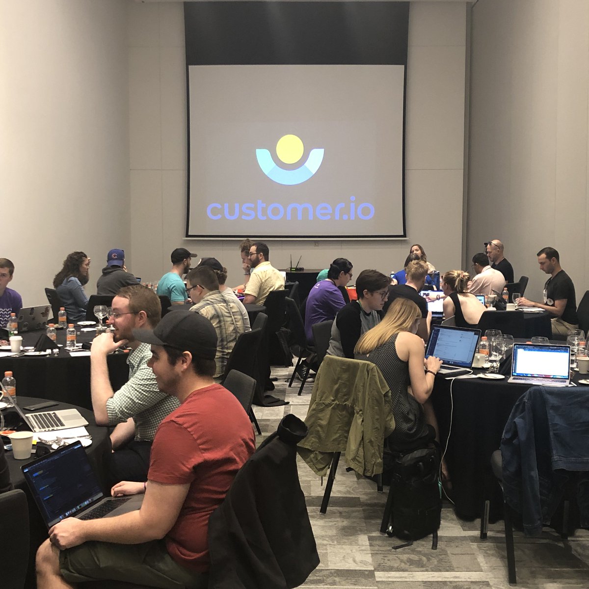 CustomerIO's tweet photo. Kicking off our Spring Retreat with a Customer Support Hour 💪 https://t.co/dB6vkb7MCy