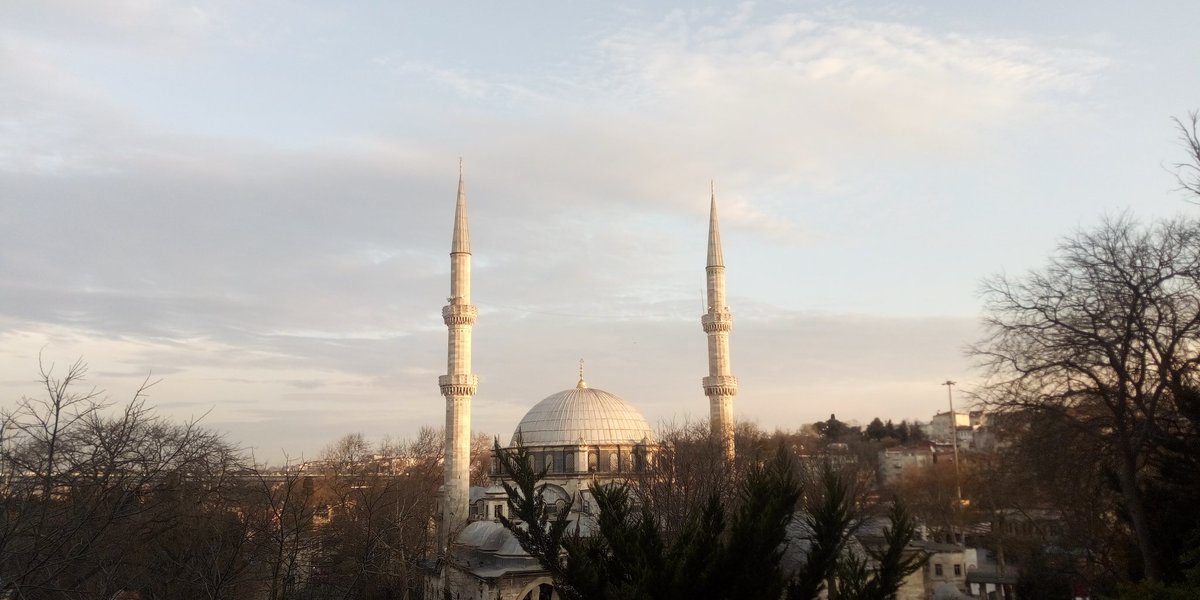 nidayisevim's tweet photo. "Bâkî kalan bu kubbede bir hoş sadâ imiş..."

[Bâkî]

Eyüp Sultan'dan... https://t.co/f6a63Qu85a