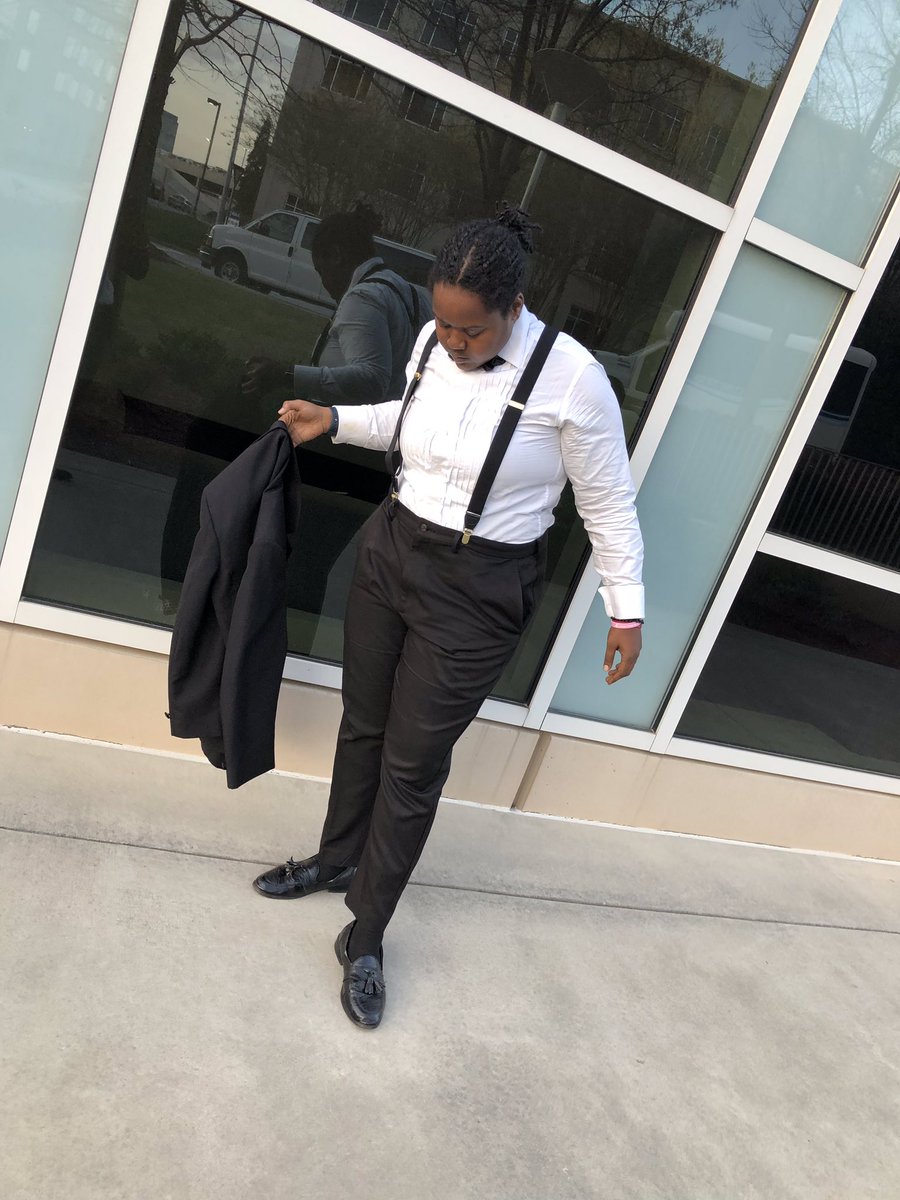 bitchmongerr's tweet photo. Still Pimpin 🧨. https://t.co/6z7DWXYW71