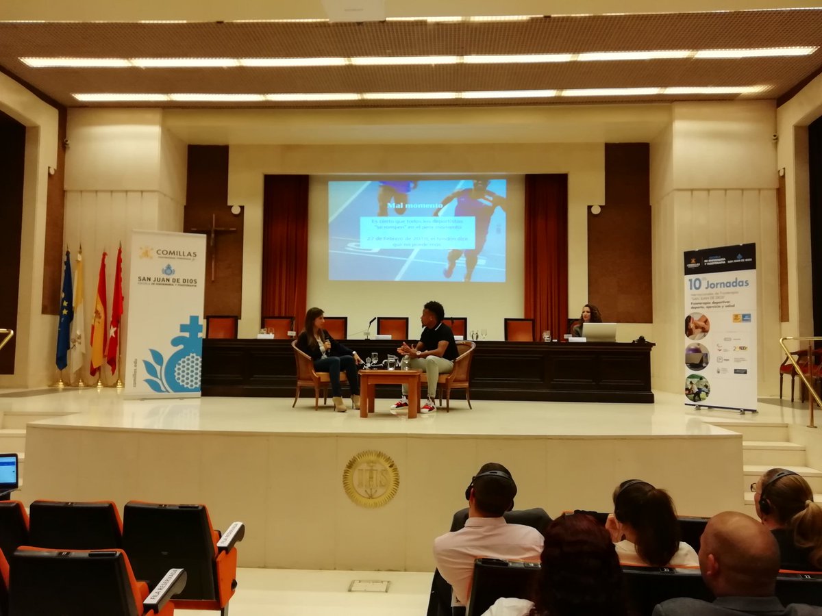 Fantástica la mesa redonda de <a href="/elissabenito/">Eli Benito</a> y Dionibel hablando sobre el ejercicio Terapéutico, la recuperación tras una lesión... Intervención muy enriquecedora para todos. #XJornadasIntFisioterapia #formación #Fisioterapia <a href="/UCOMILLAS/">Universidad Pontificia Comillas</a> @SanJuandeDios_