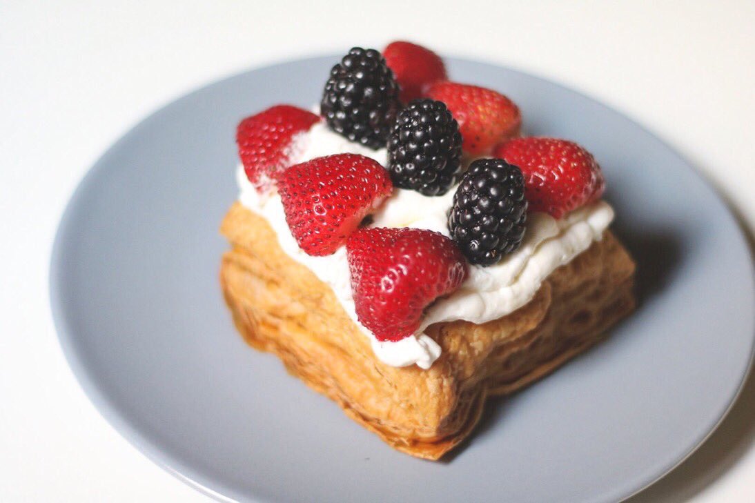 indianclaypot's tweet photo. Puff Pastry Tart with Cream Cheese!
https://t.co/p3Sq5lbeSA
#foodporn #foodie #recipes #yummy #delicious #RecipeOfTheDay #getinmybelly #nomnom #healthysnacks #dessert #homemade #baking #EatClean #recipeoftheweek #tasty #TeaTime https://t.co/vPITU8pkOn