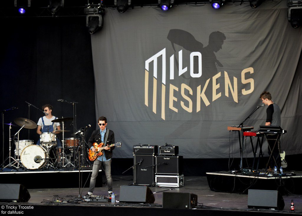 (Bier)feesten als de beesten <a href="/W_bierfeesten/">Weerdse bierfeesten</a> met <a href="/MiloMeskens/">Milo Meskens</a> <a href="/discobarAmoeder/">Discobaar A Moeder</a> en <a href="/GersPardoel/">Gers Pardoel</a> (om er maar een paar te noemen). En ook - drumroffel - #GRATISTICKETS