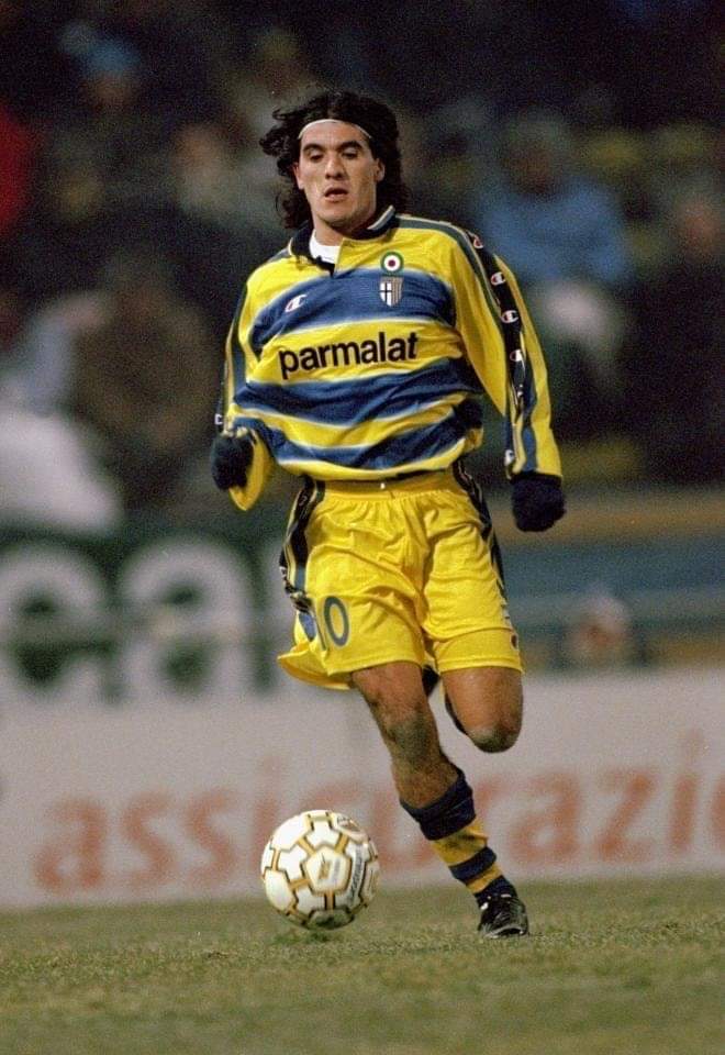 PARMA 1999 HOME LS
PLAYER ISSUE 
#10 ARIEL ORTEGA
NAMESET &amp; PATCH ALL ORIGINAL
BNWOT

SIZE XL

WHATSAPP 08562080855

#jersey4sale
#classicfootballshirts
#jerseyvintage
#classicshirts