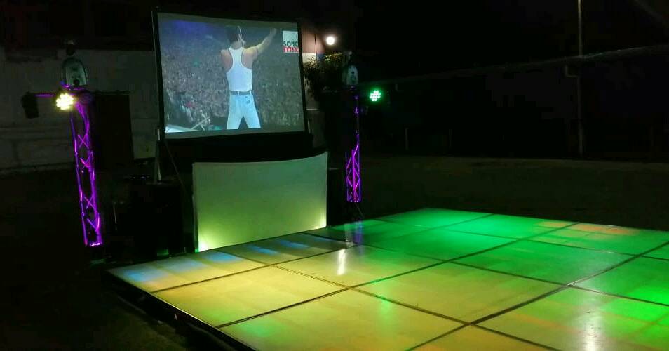 sonomixgdl's tweet photo. Paquetes básicos desde 1,400 o pro desde 3,400 https://t.co/s2FfNqG6Ya ⠀
⠀
#luzYsonido #luzYsonidoGDL #sonomixGDL #DjShow #djGDL #dj #DJs #sound #wedding #weddings #weddingplanning #weddingplanner #weddingTime #XVs #MisQuince #MisXVs #quinceañera #QuinceAños https://t.co/BWruDiiohO