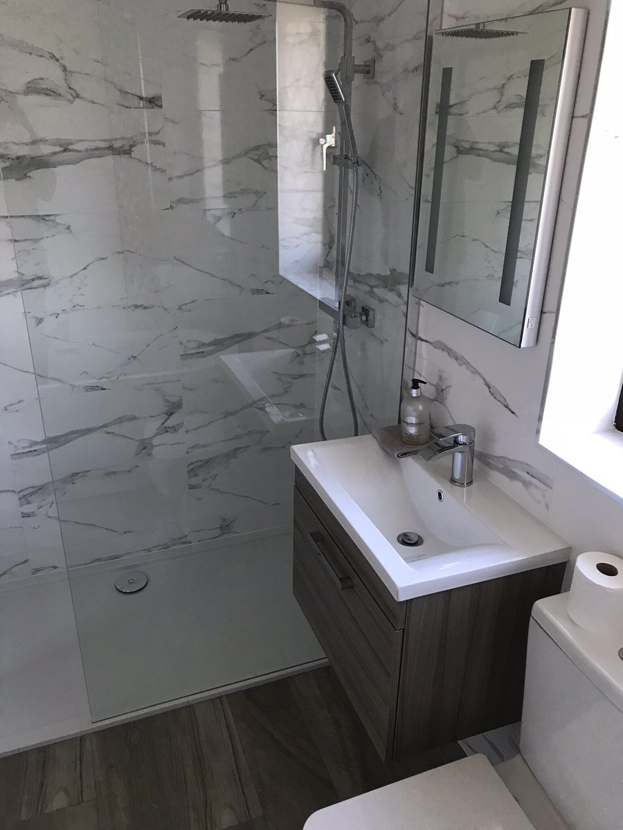 stuartdrake017's tweet photo. Bathroom refit. #newbathroom #bathroomrefit #bathroomwestyorks. https://t.co/yw30xc63oA