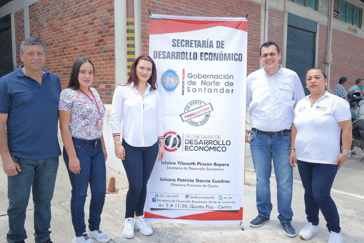 situr_nds's tweet photo. Nuestro director En Ocaña y la Playa de Belén realizando socialización con la Subsecretaria de Desarrollo Económico de Norte de Santander, encargada regional Ocaña Johana Garcia, en compañía del Ex Secretario de Desarrollo Económico del Dpto Ivan Manzano. @CiturCol @fonturcol https://t.co/RtttQCJRKW