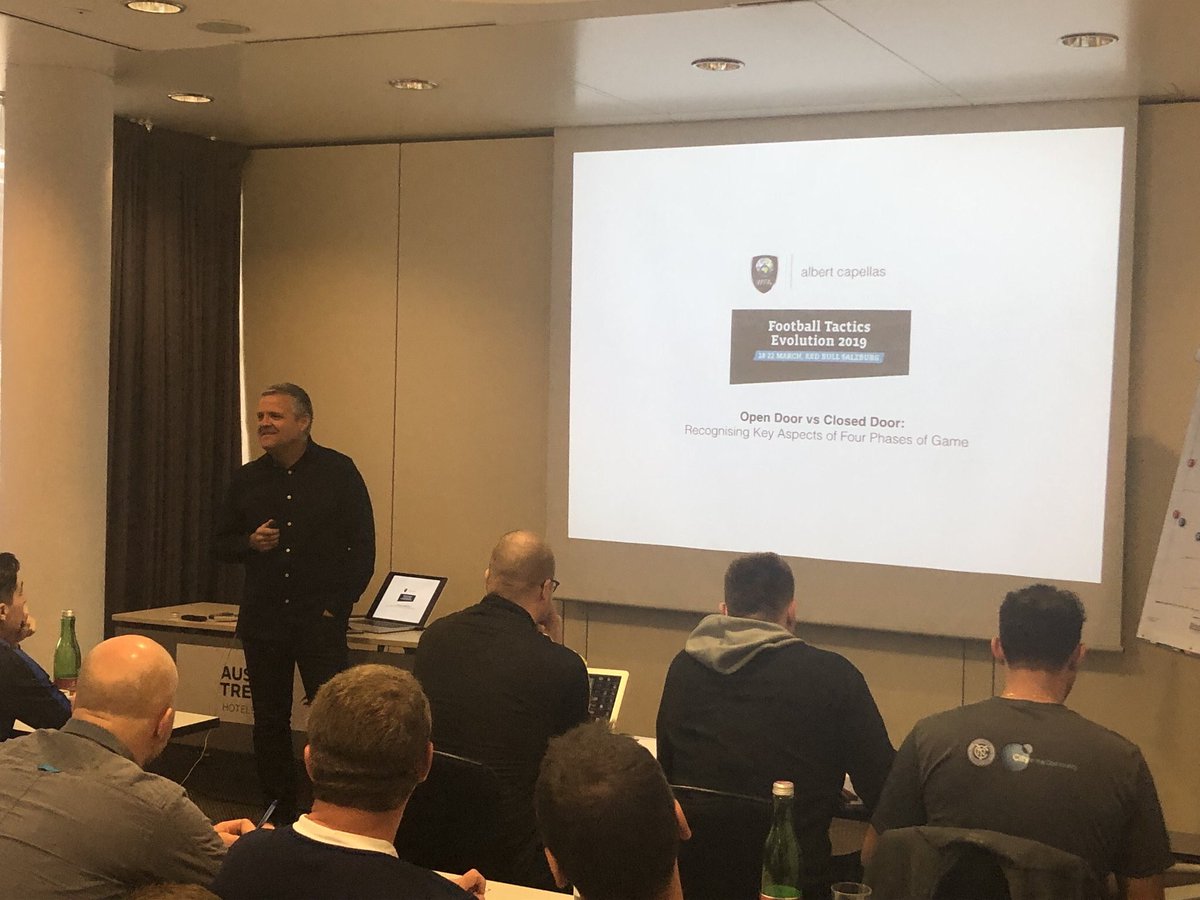 EricWilde10's tweet photo. Coaching can be a small world sometimes... a week ago I met @albert_capellas in Salzburg, Austria and listened to him present on positional games, and yesterday I watched him deliver a practical session on the same topic at one of the local clubs in Milwaukee, WI https://t.co/1H1RThp1Dk