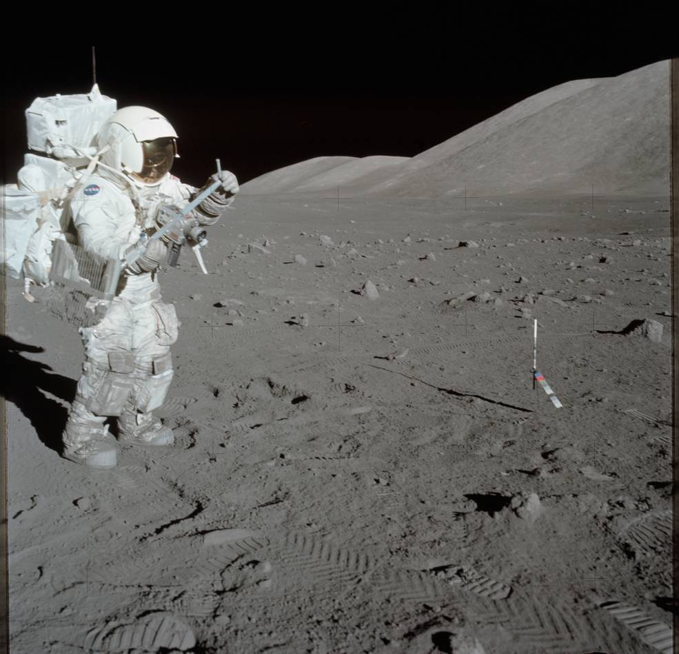 SpaceArtSAE's tweet photo. NASA has chosen 9 teams for studying 50 yr old lunar samples from the Apollo 15, 16 & 17 missions that haven't been exposed to Earth's atmosphere. These samples were saved for today's tech. #MoonFactMonday #HumansInSpaceArt https://t.co/RI1TZ3jXbd (Image: @NASA/ Eugene A. Cernan) https://t.co/DuHx9Wv2bJ