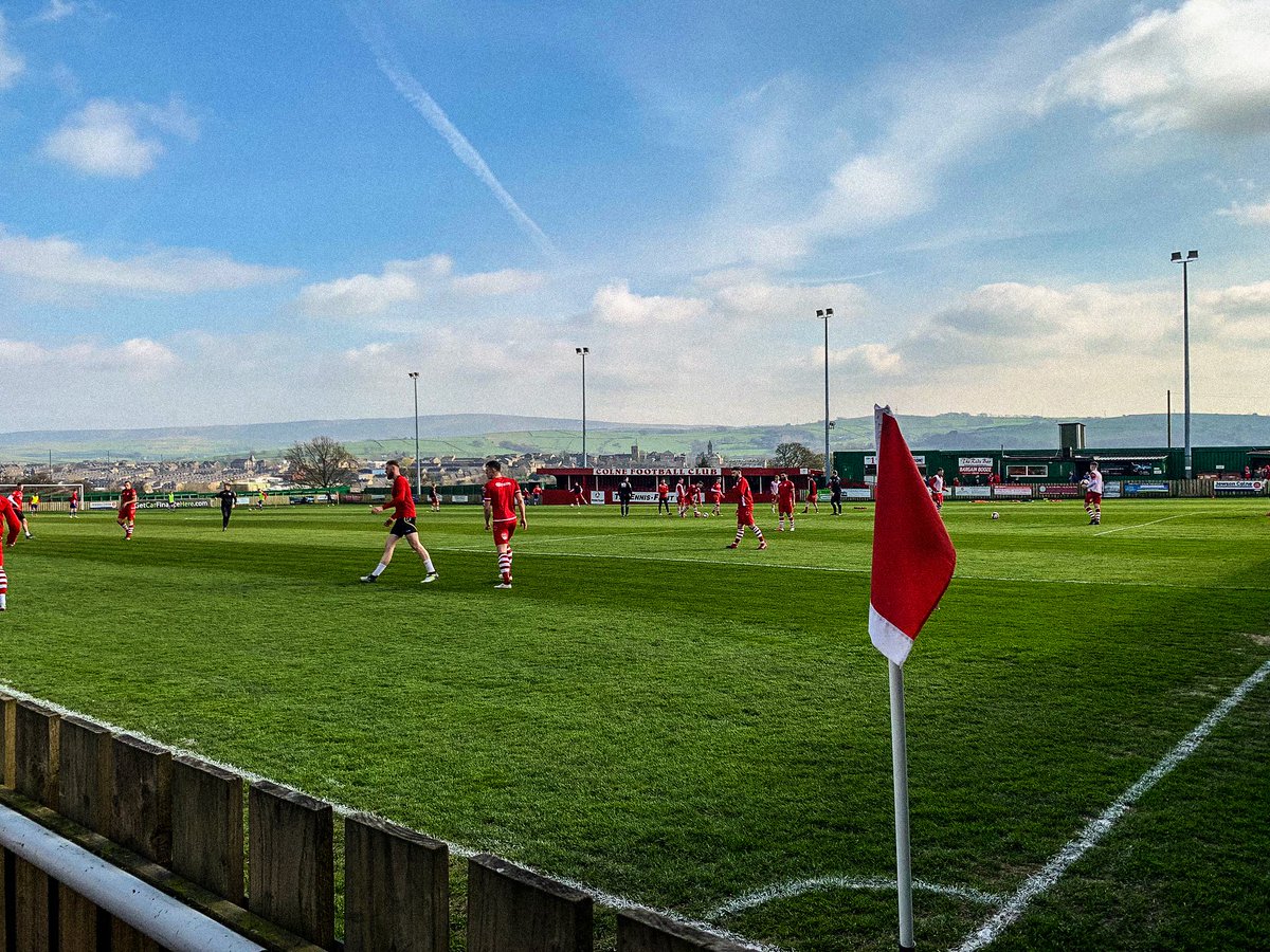Colne_FC's tweet photo. A beautiful picture courtesy of @blackpooljane of the view at our @Sovereign_Play Stadium! It never gets old.
But it got us thinking, do you have another favourite view from around the country or abroad that competes? @fckoeln fancy starting us off?🧐
#FootballWithAView 🏞️🏟️ https://t.co/dt52Fga3gt
