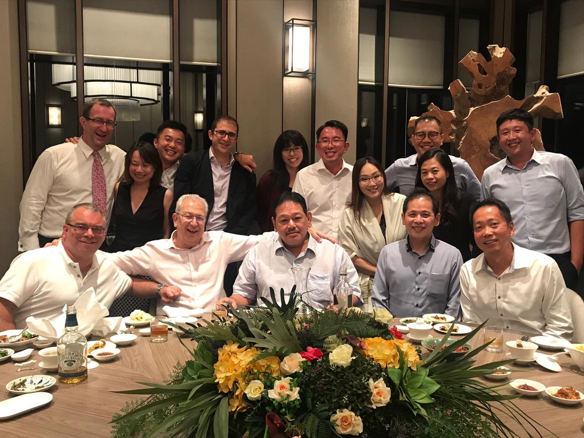 Acutusllp's tweet photo. Great catching up with friends, pre #INSOLIntl #Devonshires #Lockelord #BriscoeWong 🥃🥃 https://t.co/244J0psoaI