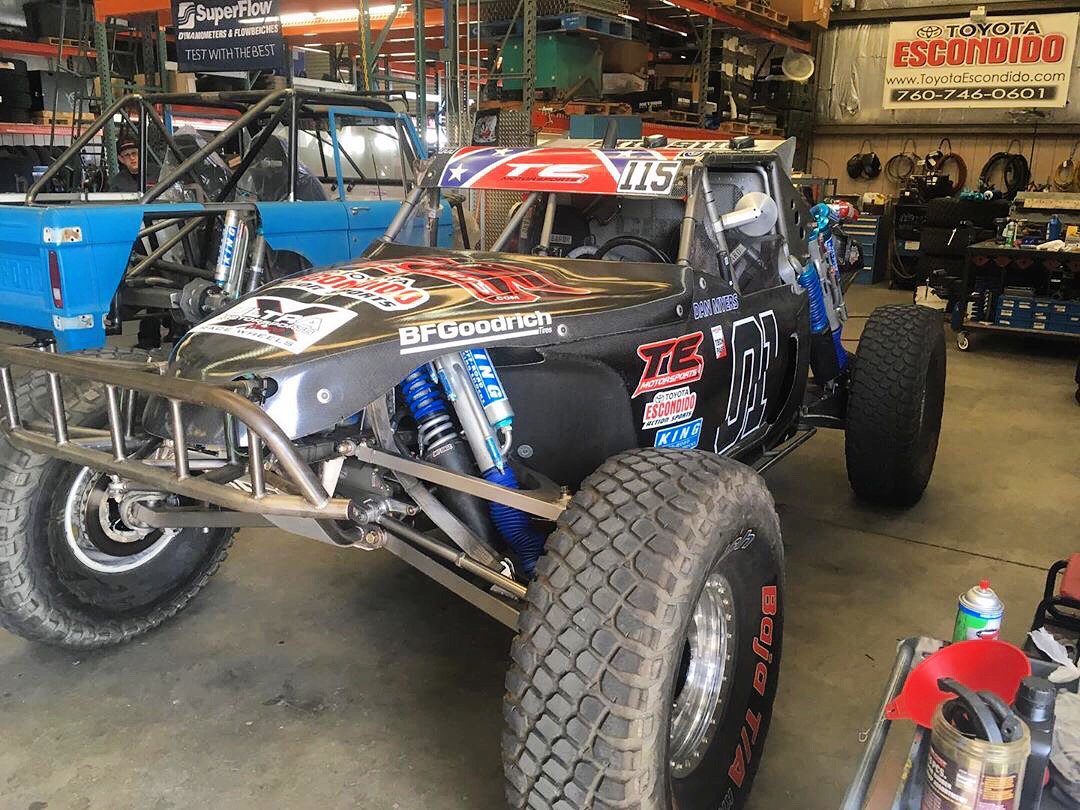 TEMotorsports1's tweet photo. @generalmyers01 is at it again! #bap #battleatprimm #offroadracing #classonecar #40s #temotorsports #toyotaescondidoactionsports #bfgracing #kingshocks #kartek #meziere #lsx454 #ultrawheels #howeperformance #vpracing #snoreracing #pciraceradios #bfgoodrich https://t.co/Szz3y54uyT