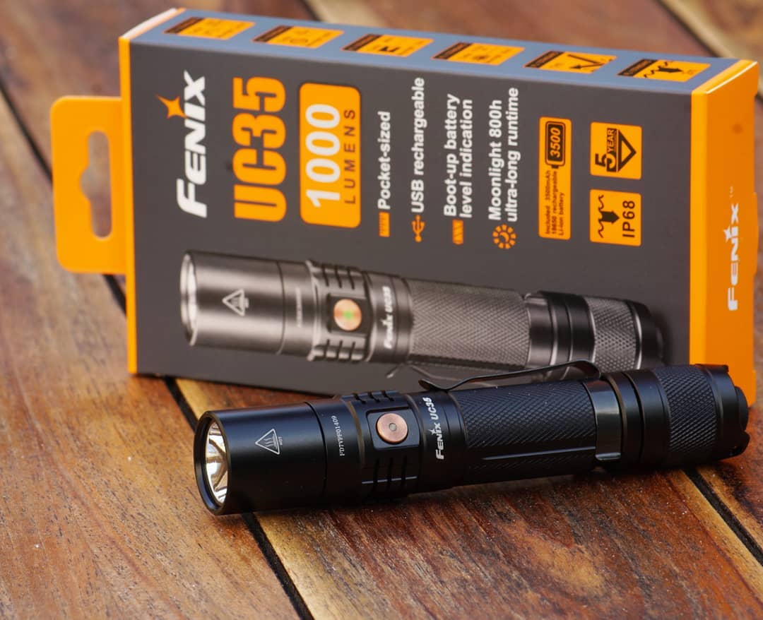 FenixStoreUSA's tweet photo. The Fenix UC35 V2.0 has been out for a while now. What features do you like the most? Comment Below.
Shoutout to @kmflashlights for the great picture.
_______________
#Fenix #FenixEDC #FenixFlashlights #FenixStore #EDC #everydaycarry #Lights https://t.co/c9hkGP3n91