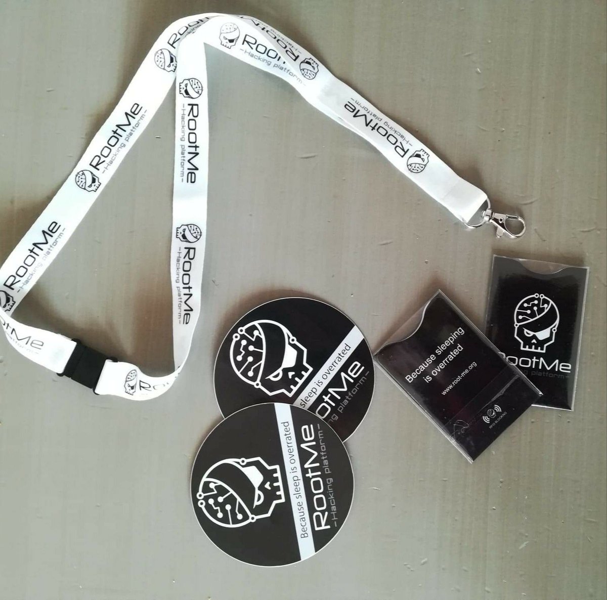 Ori0n__'s tweet photo. Thanks @rootme_org for the goodies !! 😄 https://t.co/ZRNTqmFa0u