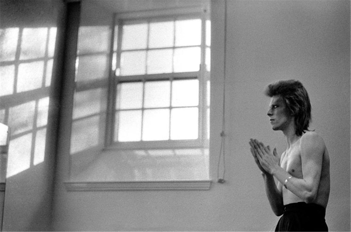 BoredWeb3's tweet photo. David Bowie, 1973. 📷 Mick Rock. https://t.co/I0BMGPm9Pm