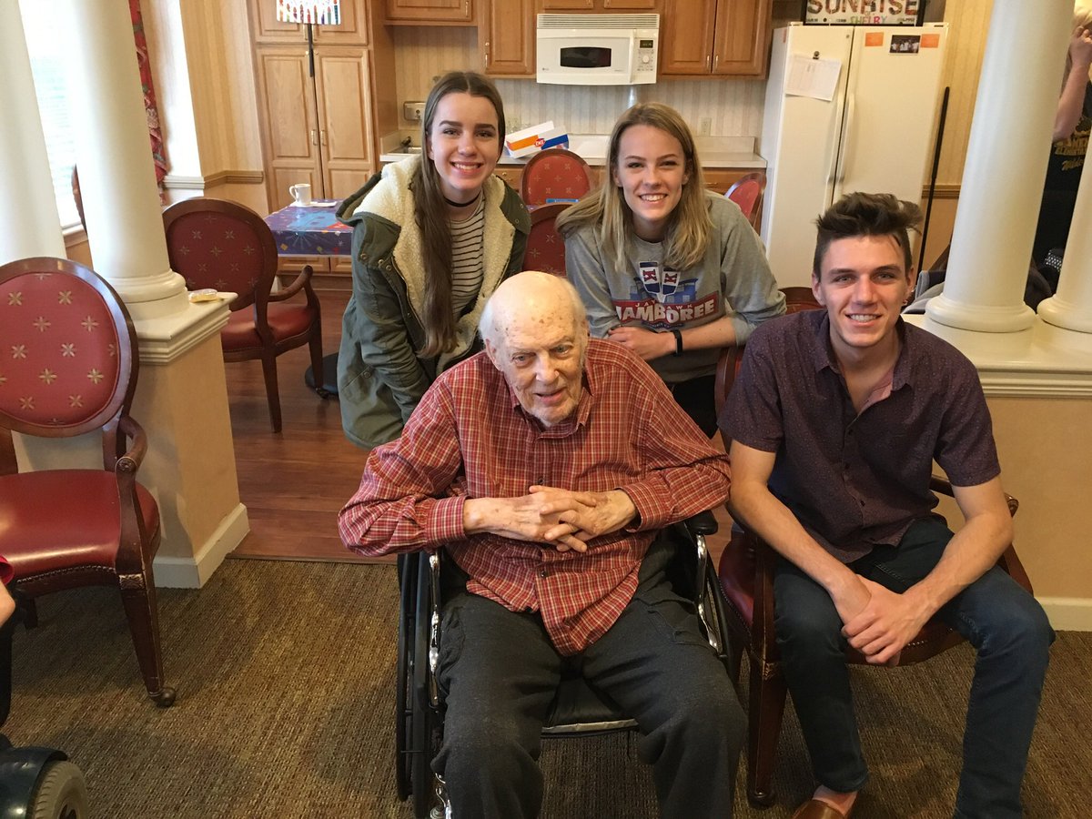 DhoffmanDoug's tweet image. Happy 21st Birthday Grant. Enjoy your big day!!