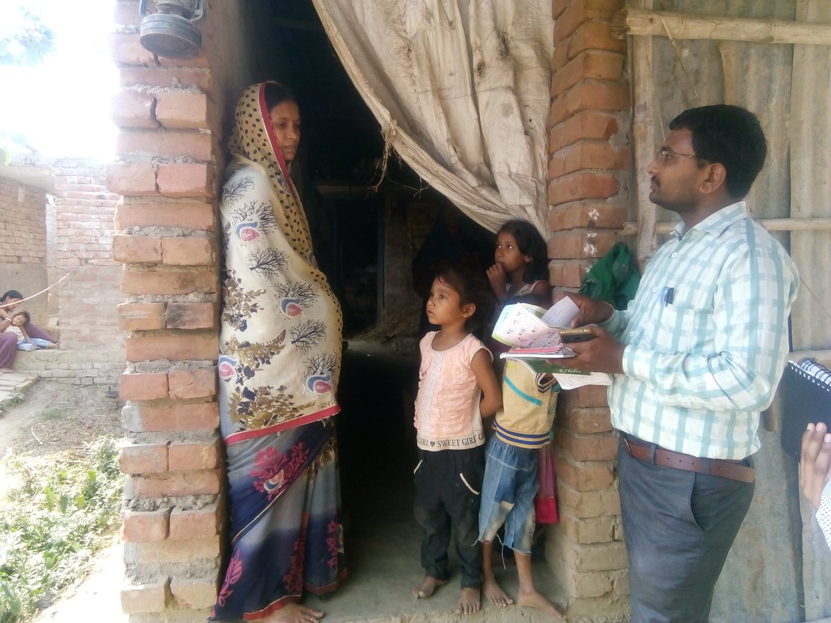 Home visit of #Homedeliverypocket hard to reach area of Shamo block of Begusarai dist. Motivated them for #institutionaldelivery #breastfeeding #familyplanning take #IFA  tablets
@MinistryWCD @MoHFW_INDIA @NITIAayog @rahulias6 @tini_tatatrusts @CAREIndia @PrerakSwasth