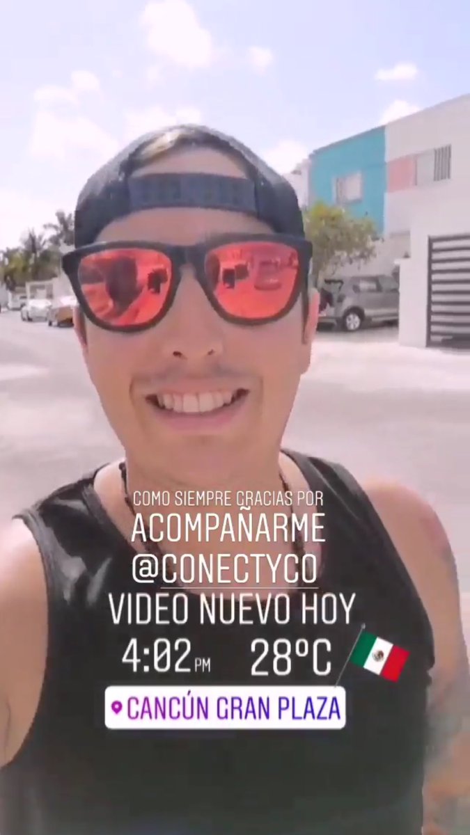 erickafpc's tweet photo. Les comparto!!! Tengo hospedado en casa a este joven biker que viene desde Colombia 🇨🇴 viajando en su moto “la peperoni “; va a dar en ella la vuelta al mundo !! Si cuenta en Instagram es @estaesmlivuelta y tiene su canal de YouTube con el mismo nombre !! El gozo de muchos !! https://t.co/PQh1riI9PB