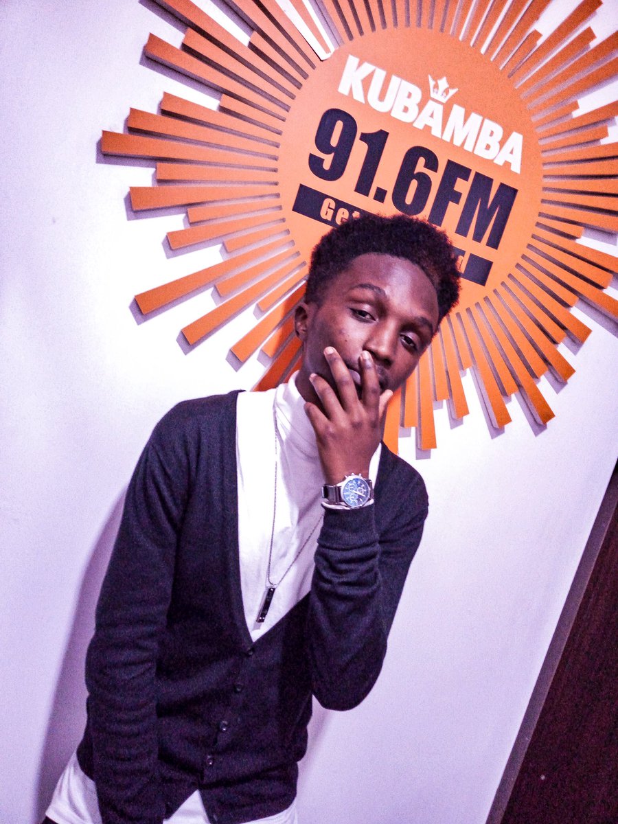 DeejaySeanke's tweet photo. It's a COUNTDOWN tonight on #TurntHotTopic
.
.
Tune in to 91.6 FM #KubambaRadio 7pm to 10pm
.
.
Call 0792100010 or Text on 22916
.
.
Cc @kubambaradio https://t.co/bagOqH2UrD