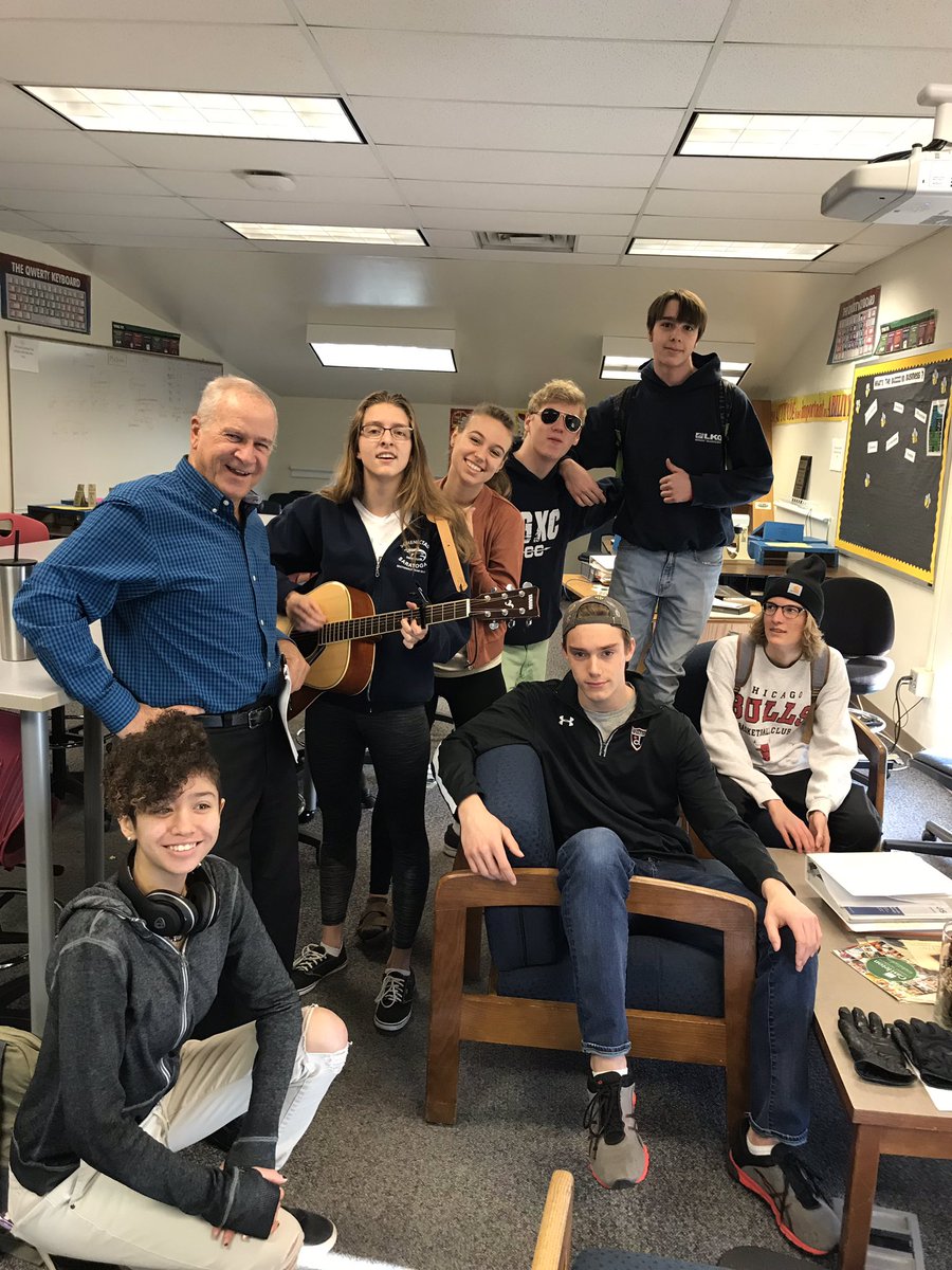 Karenbreslink's tweet photo. We’re celebrating a special birthday today! Students are singing songs and bringing in treats. Stop by the business wing to wish Mr. C a special day! https://t.co/RSgLoZ0i2e