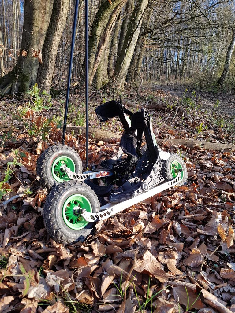 Crosszinser's tweet photo. #Crossskating in #Lohfelden #RollDichFit https://t.co/3h2GUTvy5Y