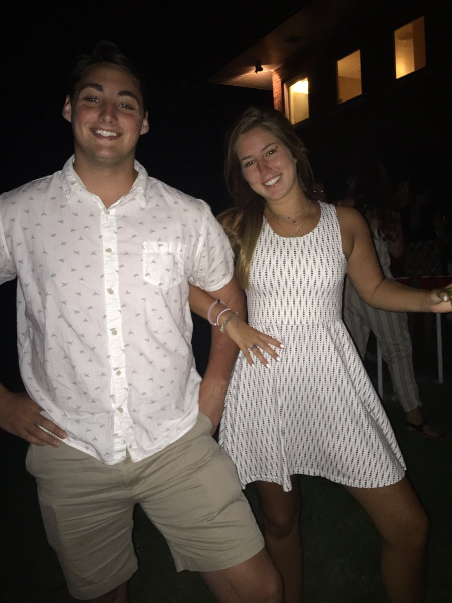 Hunter_z10's tweet photo. Happy birthday Anna!! If only you could have wanted another day we could have been buddies :/ Love you hope you have a good day❤️ https://t.co/yGCPbUbxwa