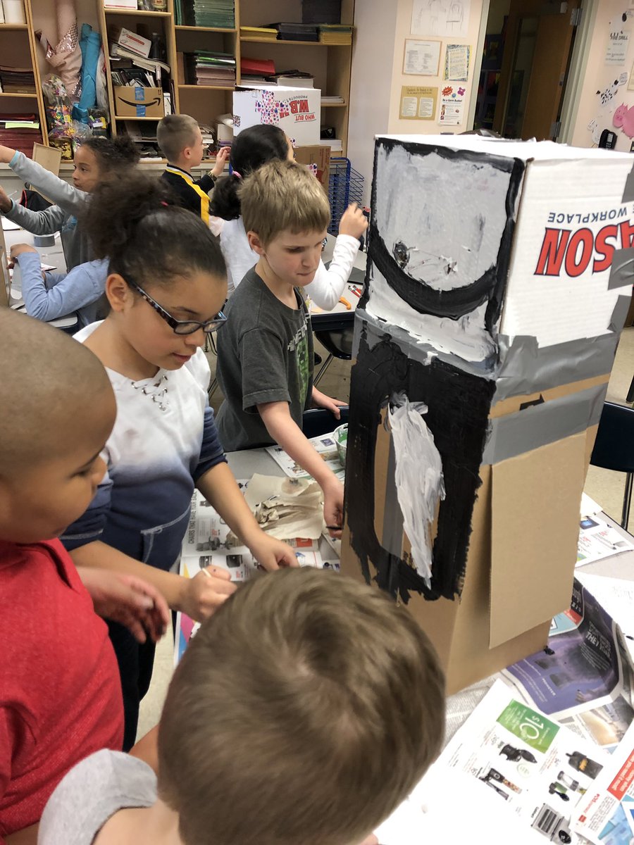 MrsGirone's tweet photo. We are bringing our penguins to life in third grade. This project combines science, ELA, art, math, technology, and library. #is4imooreschool #Brentwoodproud #lookingclosely #findingopportunity #exploringcomplexity #STEAMIntegration https://t.co/EtdOwjVAz8