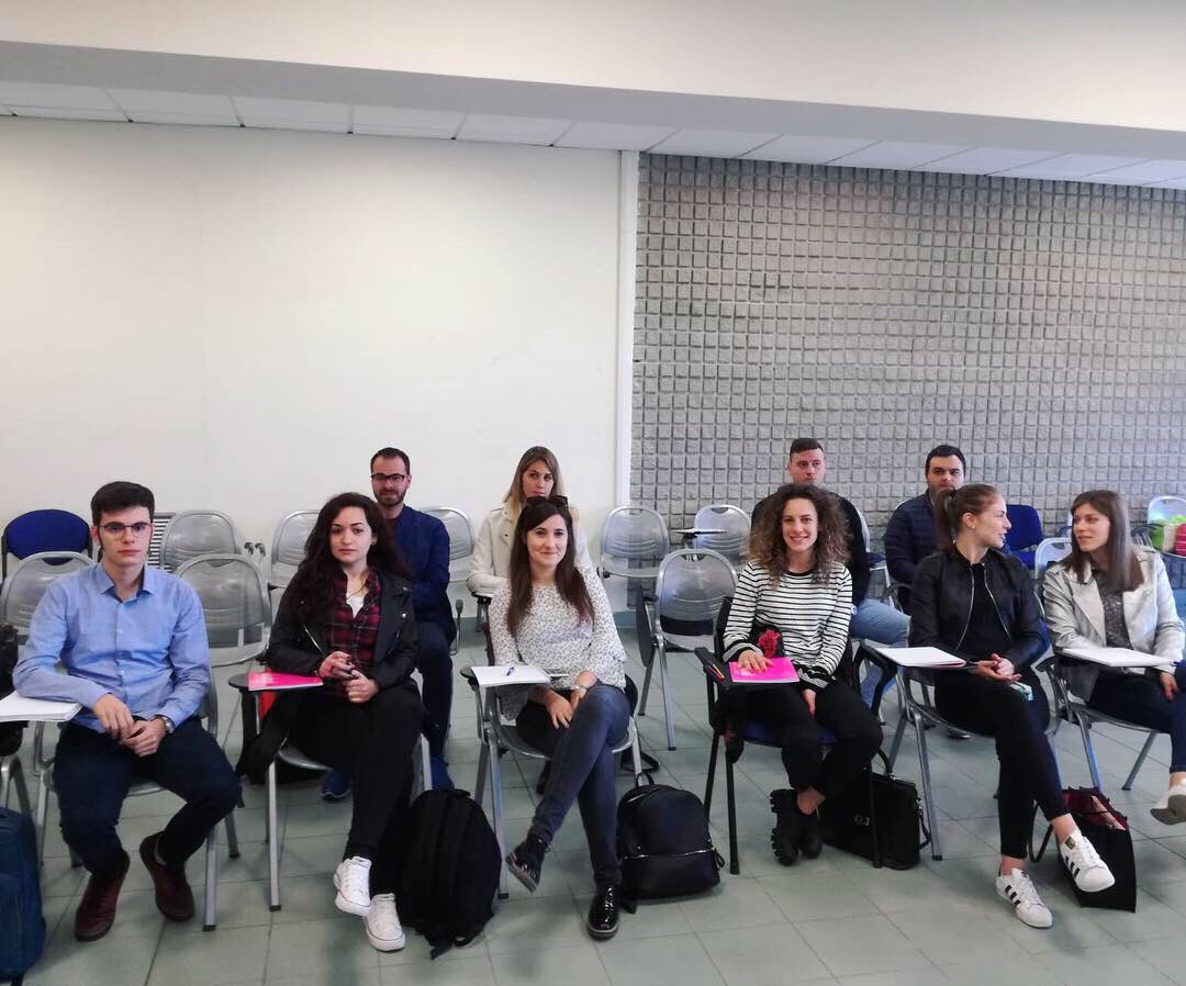marklab2015's tweet photo. Lezione inaugurale della VII Edizione del Master in Marketing e Retail Management!
#mastermrm #mrm7 #marketing #retail #marklab #unicas https://t.co/fhDpTNgRnR