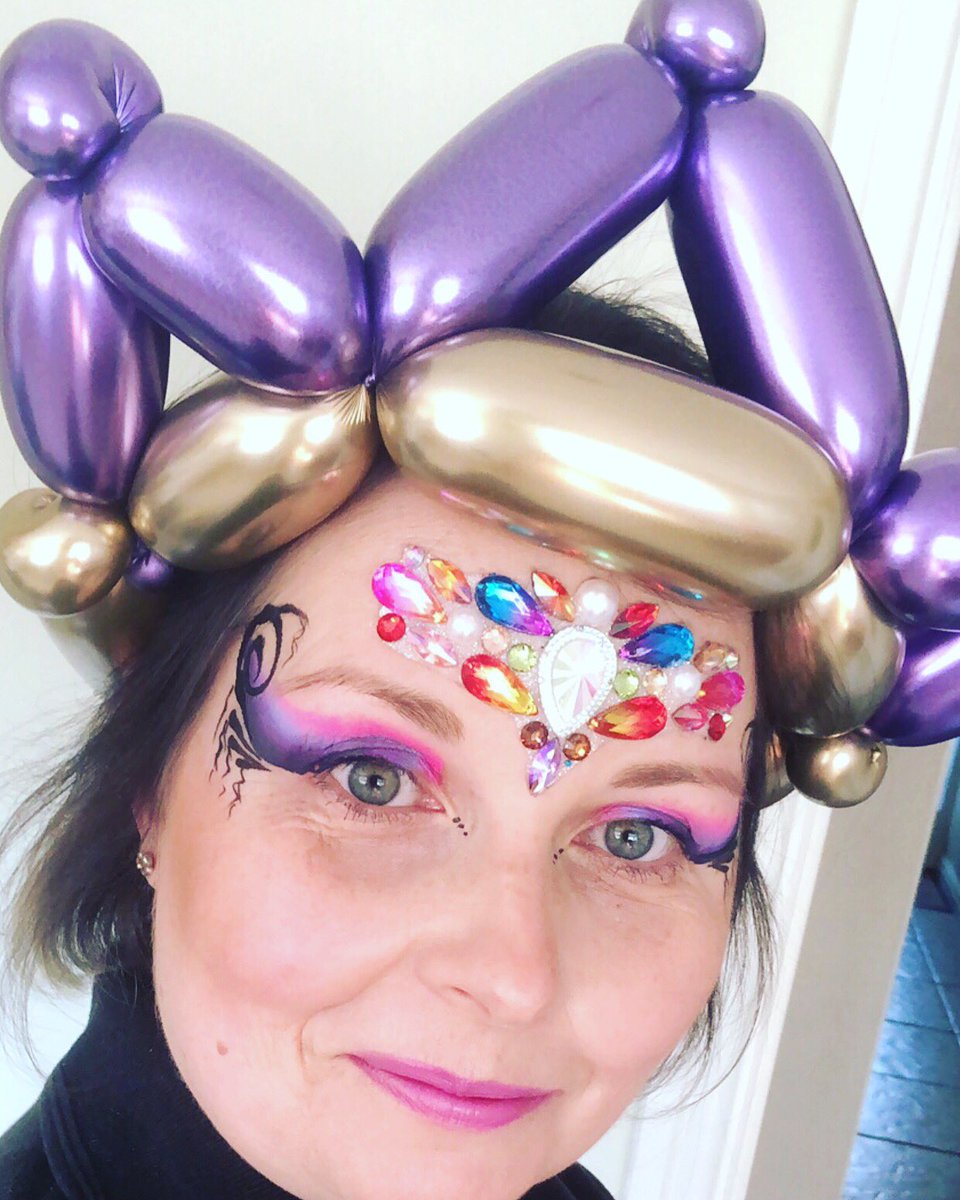 Not posted in a while as had a new phone and couldn’t remember my passwords but I’m back!! :)
Anyone missed me??!