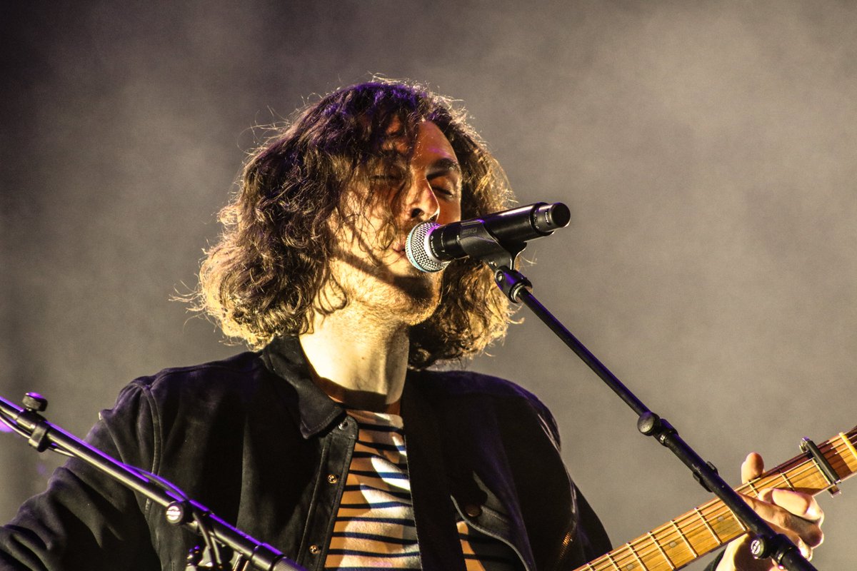 matilszkii's tweet photo. check out my coverage of @Hozier's Orlando performance on the @soundbitemag website! #wastelandbaby
https://t.co/T0kRmAxRfo https://t.co/d98KXTw5nG