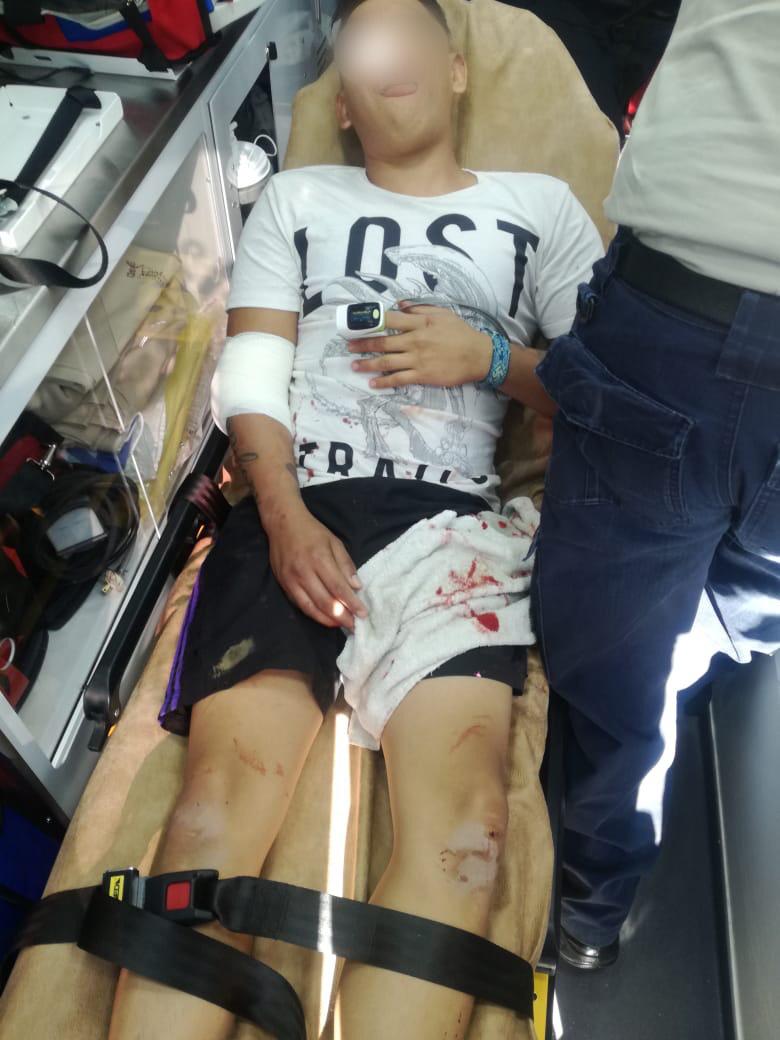 CI_CDMX's tweet photo. Esta mañana alrededor de las 08:00 horas se reportó una #persona #lesionada por #arma de #fuego en las calles de #Sur4-C y #Oriente249, colonia #AgrícolaOriental en @IztacalcoAl.
Nota completa 👇🏼
https://t.co/n9eCgBvcAo https://t.co/jLN3811QXc