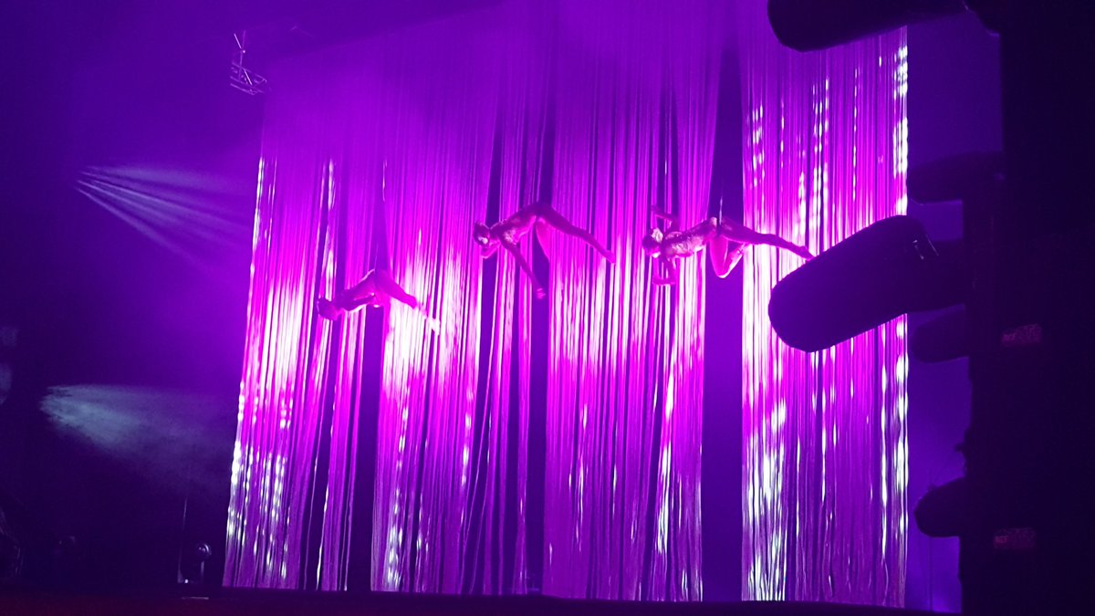 comunevenezia's tweet photo. #FGI150 🤸| Alla Fenice di Venezia il clou dei festeggiamenti per i 150 anni dalla fondazione della Federazione Italiana di Ginnastica a #Venezia con lo spettacolo "Un salto nella storia"
🎶 Sul palco si alternano tutte le discipline della ginnastica.
🔸Sport e spettacolo https://t.co/beq6RgJZwe