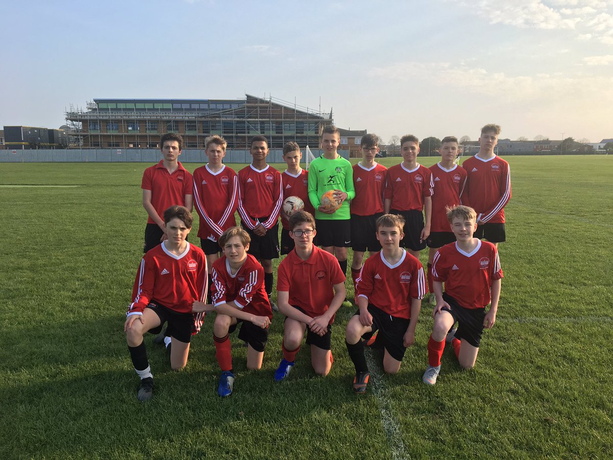 pe_shs's tweet photo. Unfortunate loss for the Year 9 football team in a thriller against St Thomas More. In the final game of the season the boys were edged out 4-3. Goals from Kieran Farmer x2 and Connor Clark. David Fryer - Player of the match. #SummerRest #GoAgainNextYear https://t.co/Da71nyPkiz