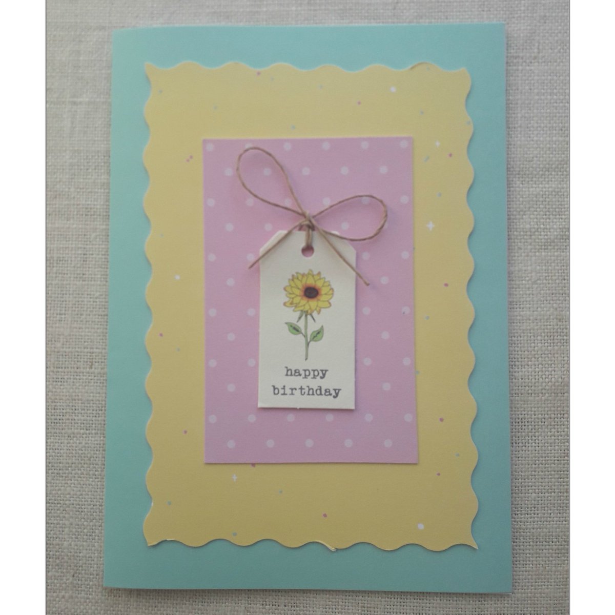 LadybirdLab's tweet photo. #Handmade #Birthday #Card made by Alefiyah in the #LadybirdLab 💗 #MadeWithLove #Paper #PaperCrafting #CardMaking #HandmadeCards #HandmadeCard #BirthdayCard #Tag #HandmadeBirthdayCard #MiltonKeynes #Blue #Yellow #Pink #Sunflower #String https://t.co/gGZyoocj8N