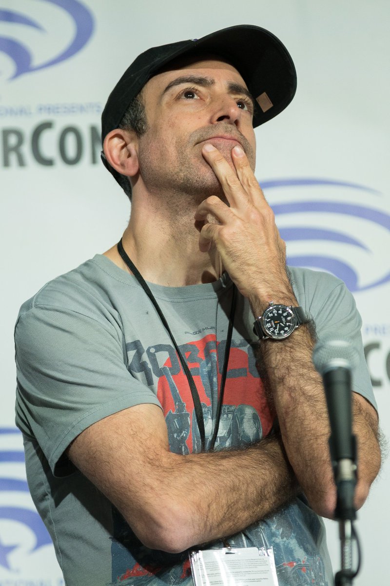 TheGeekLens's tweet photo. A few of my pics from the @screenjunkies #WonderCon2019 panel. Always one of my favorites. Featuring @RothCornet @MurrellDan @joestarr187 @halrudnick @thatgrltrish @EmmaFyffe  More to come soon... #ScreenJunkies #HonestTrailers #MovieFights https://t.co/X4K6UH18ji