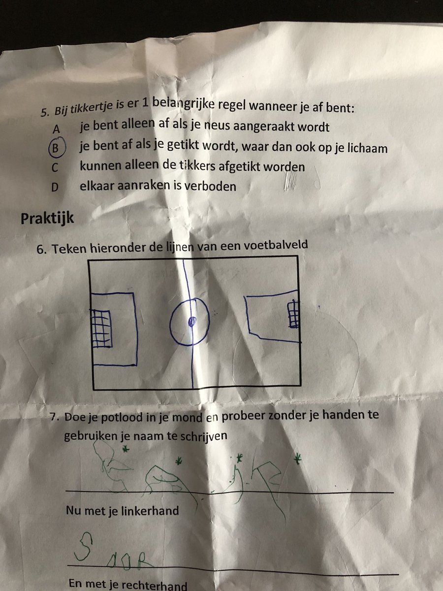 PeterOudijn's tweet photo. @peterstam Juf Yolanda van groep 5-6 van #hetKompas had een leuke. Liet de kinderen een #Cito toets maken van #Gym. Iets met #motoriek en een uitkomst #1APRIL. https://t.co/7gzv0xohqa