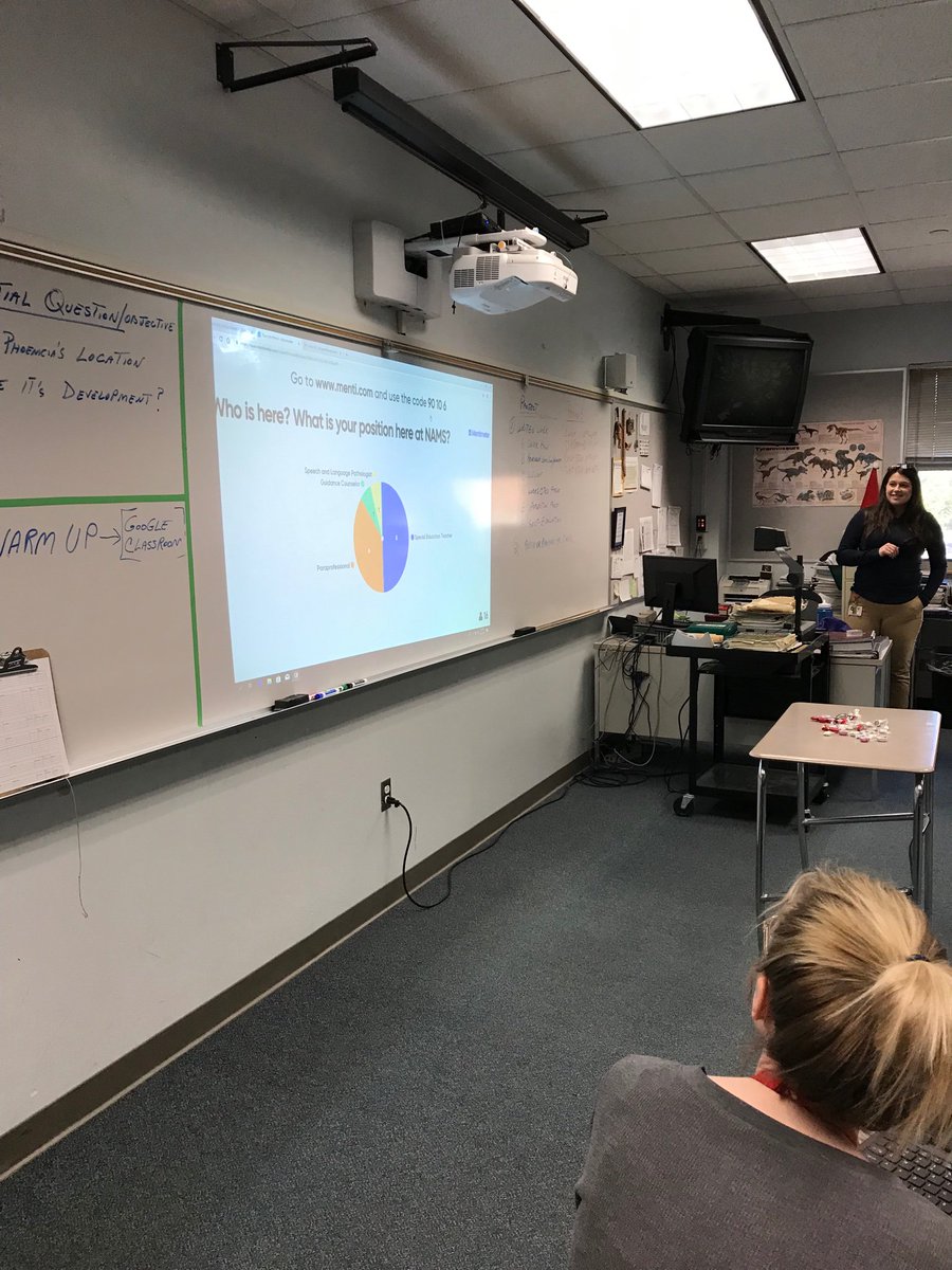 NorthMiddle1's tweet photo. Members of the NAMS #NAPSBPL cohort work with their colleagues on how to transform classroom instruction through blended learning opportunities. https://t.co/AFYqwoz2J8