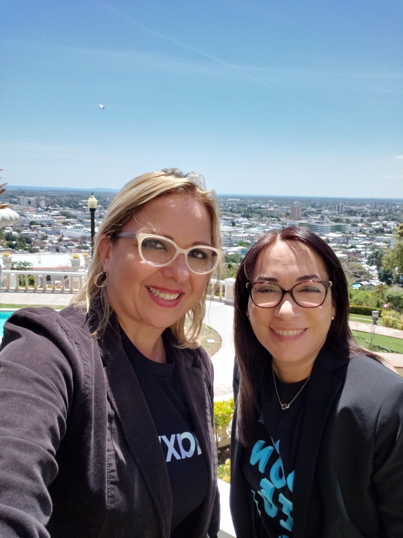 maria_torresPR's tweet photo. Week 2, 5th Samsung session. South/West PR teams rock!  #ATTEmloyee #PonteBlu #havefun and learn!Thank you #SamsungPR https://t.co/YvgbPu9pOd