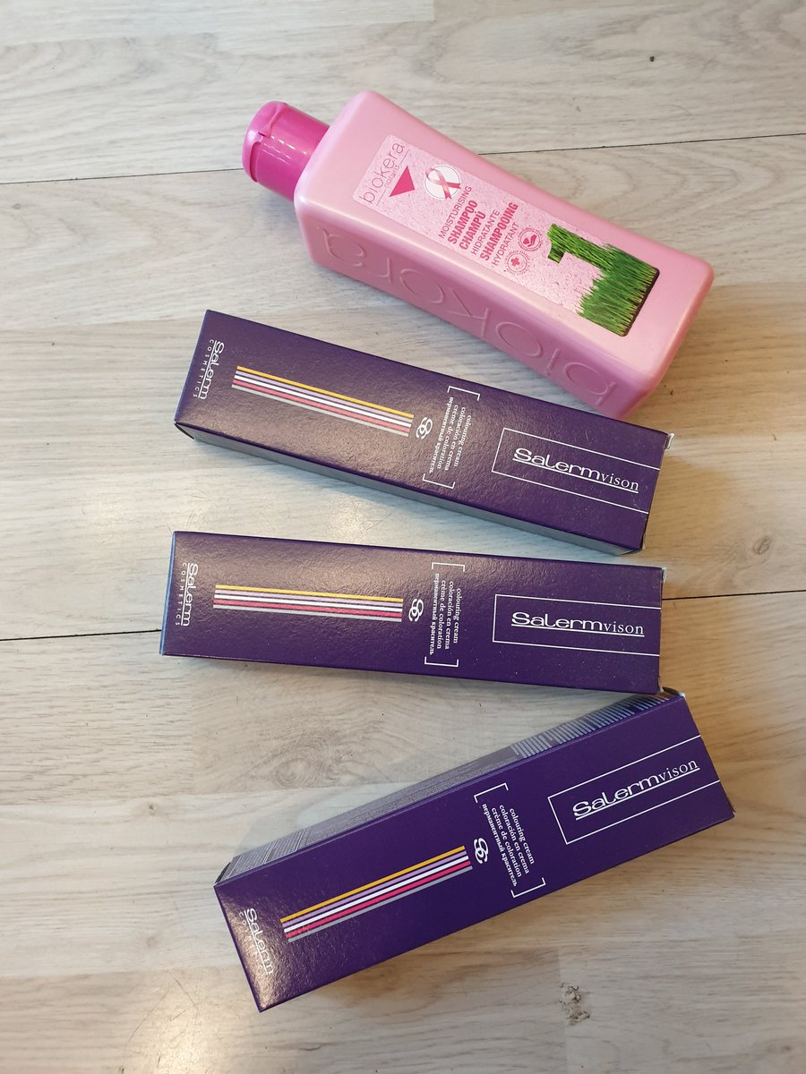 tinsicolors's tweet photo. Por la compra de 3 tintes Salerm regalo de un champu hidratante https://t.co/3GysCoO7DB