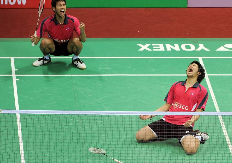 USFengagement's tweet photo. Get your Badminton game on tomorrow night at the Intramural Badminton Tournament! Come with a partner. Free pizza! 9PM in North Campus Gym. https://t.co/jD761oCI9j
