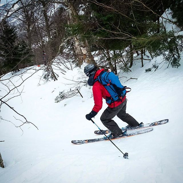 On dirait qu’ils ont fait l’émoji juste pour moi!⛷
.
Photo: @michel_caron
.
#skiarpin #obersonboutique #montagne #salomonfreeski #cantondelest #montorford <a href="/cantonsdelest/">Cantons-de-l'Est</a> ift.tt/2OBw0tn