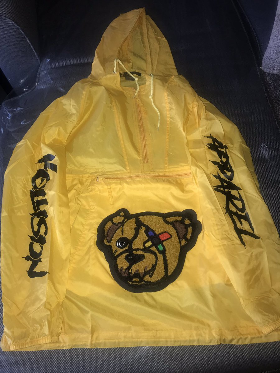 iammookieee's tweet photo. WINDBREAKERS 60$ TODAY ONLY ‼️‼️ 65-70$ if I pull up 👀 COME SHOP ... ONLY YELLOW IN STOCK ALL BLACKS ARE SOLD 😌 https://t.co/8ORTI7GvnD