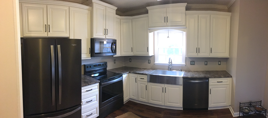 WebDonInc's tweet photo. This beautiful install by Top Shelf Cabinetry features our New Bern cabinet door with Jamocha Granite and finished with an E2000 edge. This design is perfect to bring light into any home! For more information on our New Bern door see our product page: https://t.co/npjS5gZRFn https://t.co/sRdRs2UaAu