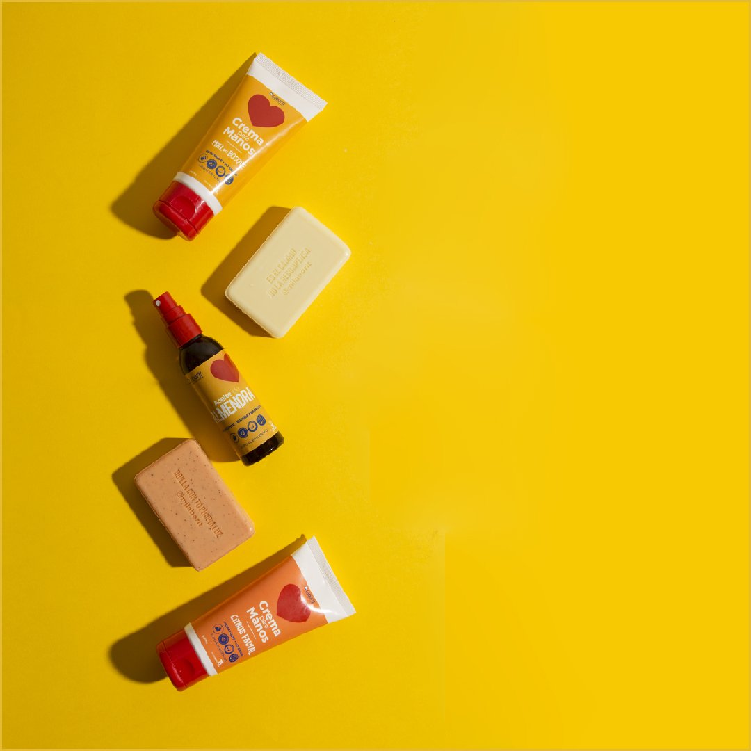 milaborit's tweet photo. Tenemos el kit perfecto para cuidar y preparar tu piel en #otoño. 🍂✨ #MiLaborit #PrimerosEnCuidarte https://t.co/CaGvsGfoJS