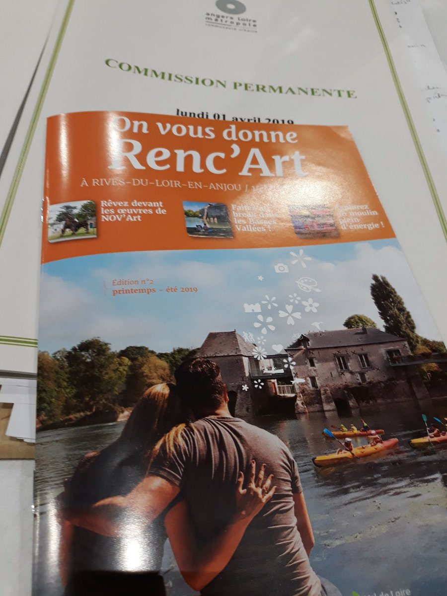 veromaillet's tweet photo. Commission permanente de @AngersAgglo à #RivesDuLoirEnAnjou une commune nouvelle aux charmes multiples!
#Tourisme #NovArt  #MarindEauDouce #ACheval
Et plein de spots 📸 https://t.co/15Zo5cijbP