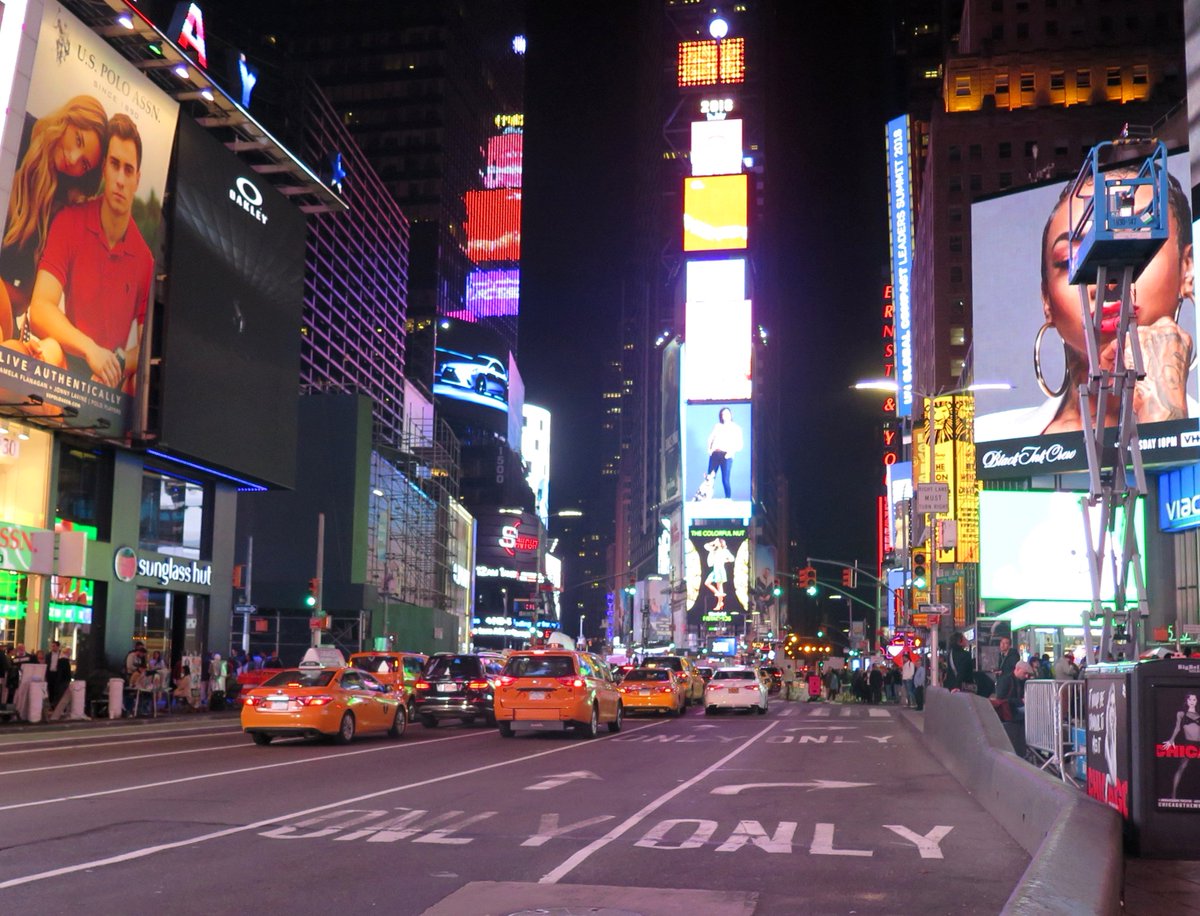 Times Square / 7th Avenue

New York Impressions
Photo : <a href="/NY_impressions/">New York impressions</a> / ByroN    
#newyork #newyorkcity #nyc  #manhattan